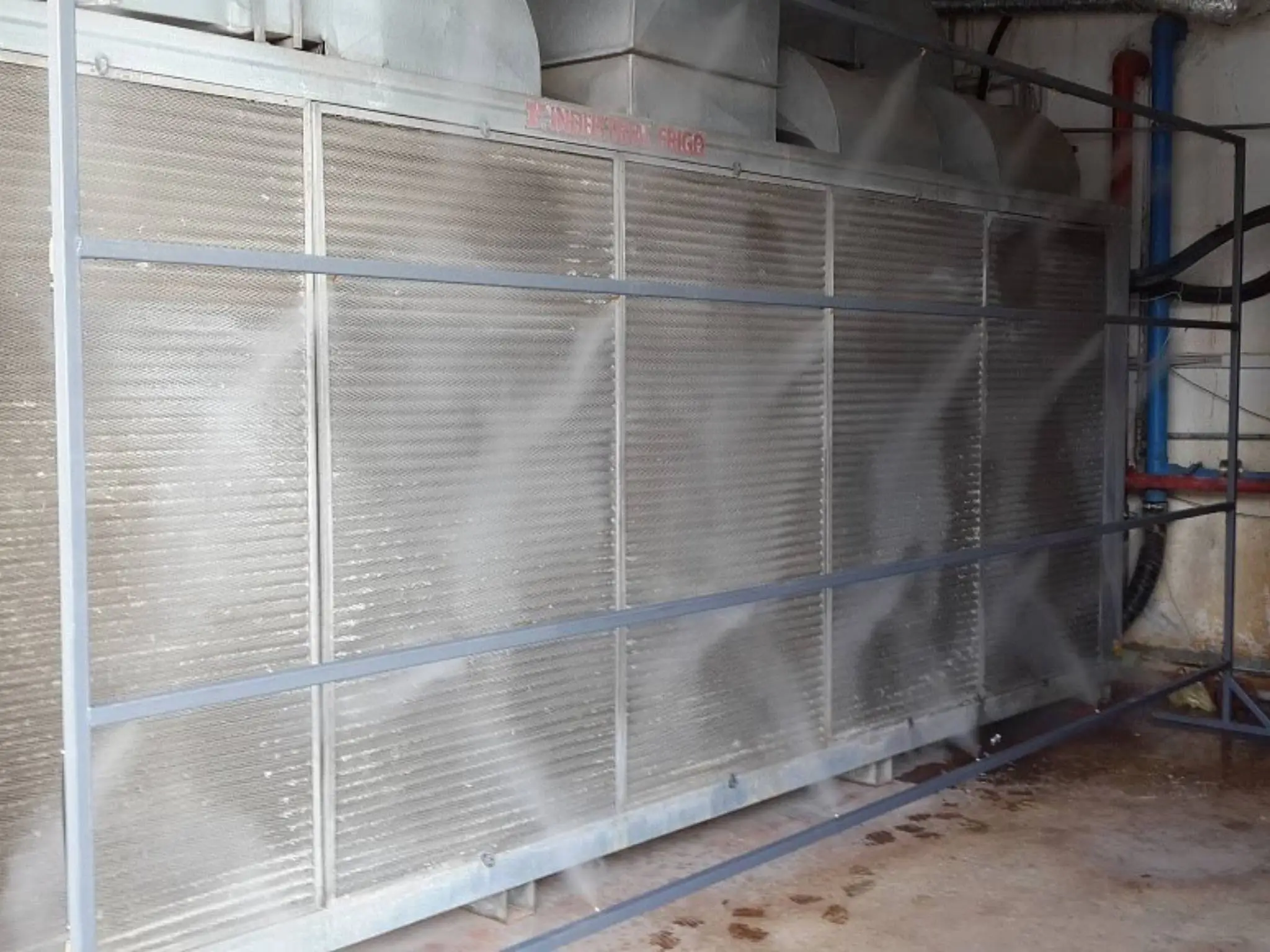 Data center cooling system